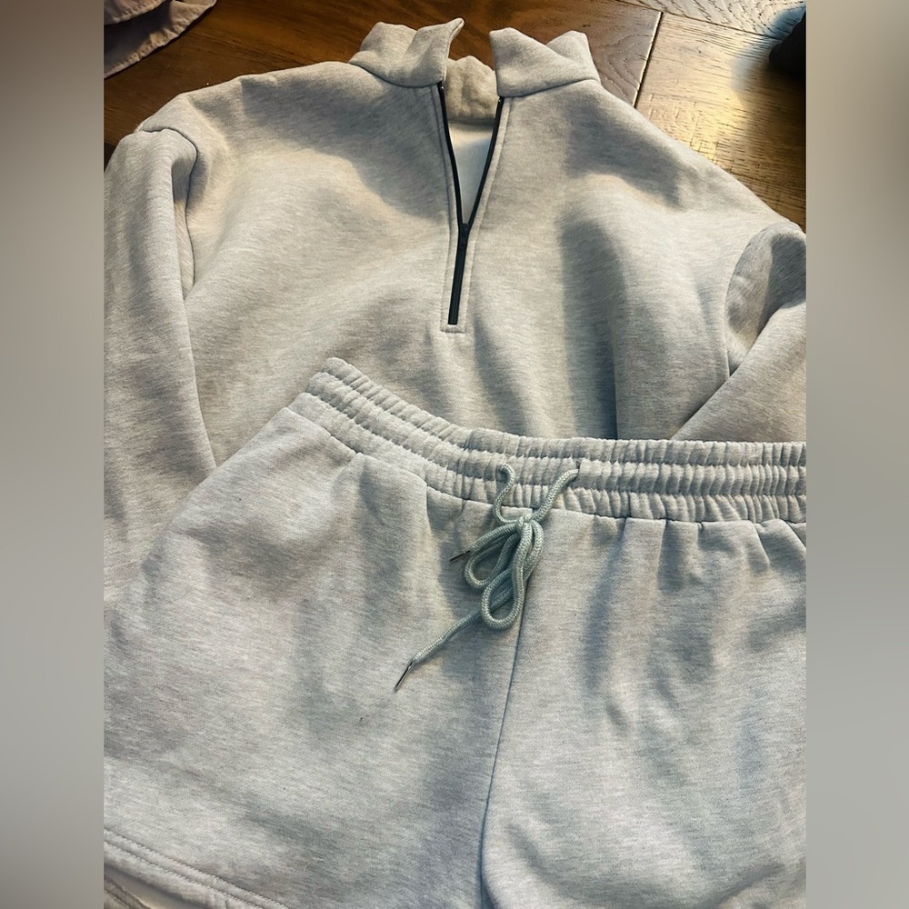 Quarter-Zip w/ Shorts - Picture 1 of 1